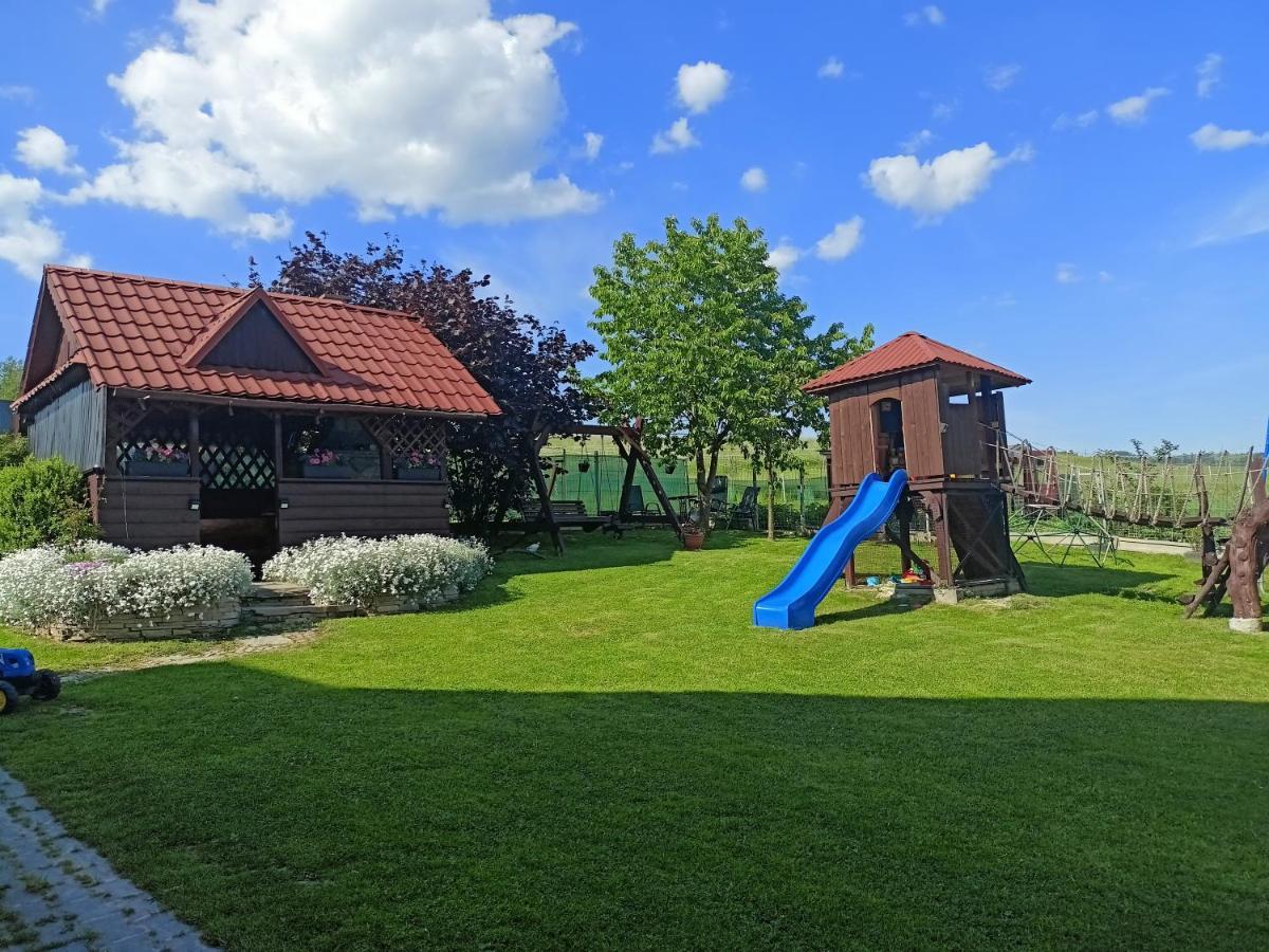 Noclegi U Knutelskich Grywald ภายนอก รูปภาพ